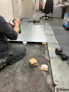 東京都世田谷区の事務所にて、OAフロア工事を行いました。（フクビFP3000）【秀和建工】