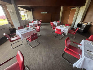 横浜市旭区のカントリークラブにて、タイルカーペット張替え工事を行いました。【秀和建工】