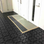 東京都大田区のオフィスにて、ステップライン樹脂OA工事を行いました。【秀和建工】