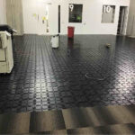 東京都大田区のオフィスにて、ステップライン樹脂OA工事を行いました。【秀和建工】