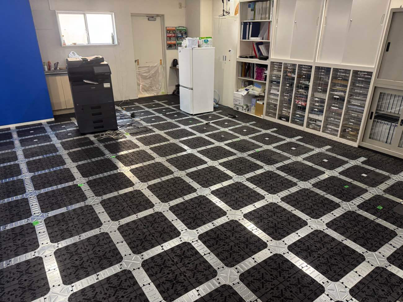 さいたま市中央区の事務所にて、OAフロア工事を行いました。（TN30）【秀和建工】