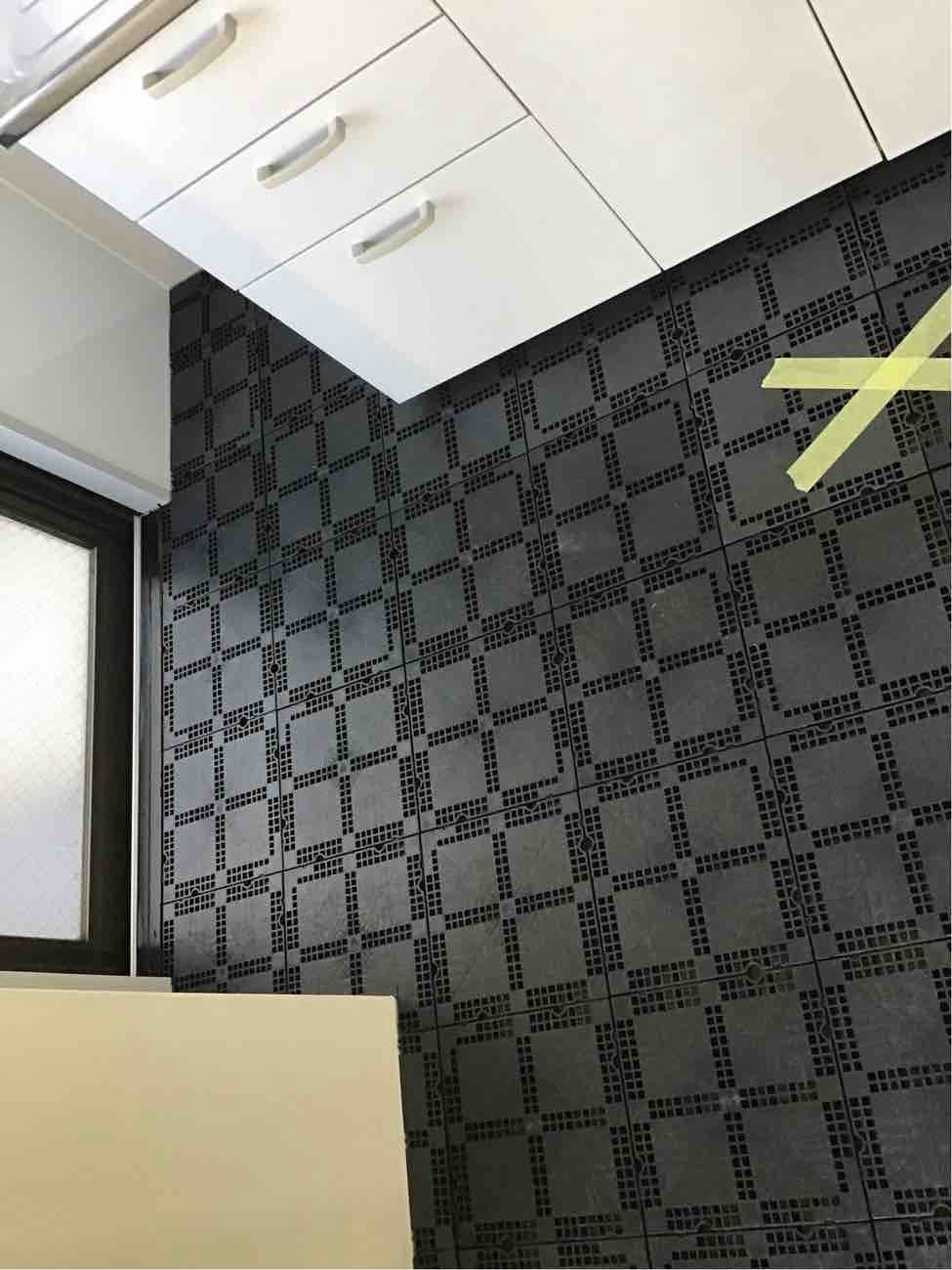 埼玉県川口市のオフィスにて、ステップライン樹脂OA工事を行いました。【秀和建工】