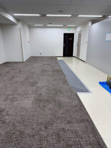 川崎市中原区の店舗にて、OAフロア工事を行いました。【秀和建工】