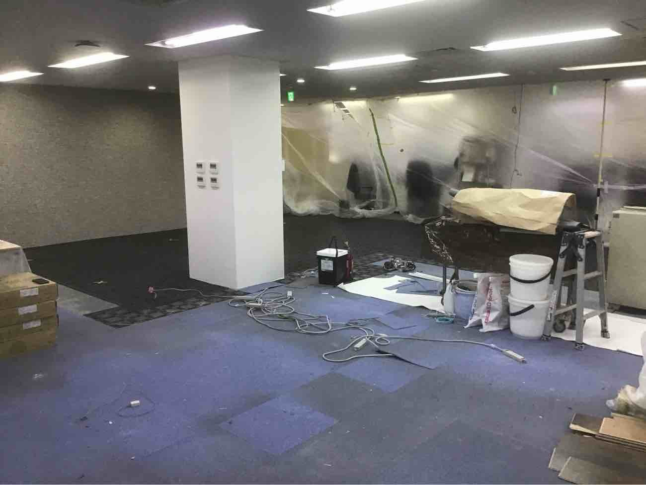 横浜市戸塚区のオフィスにて、OAフロア工事を行いました。【秀和建工】