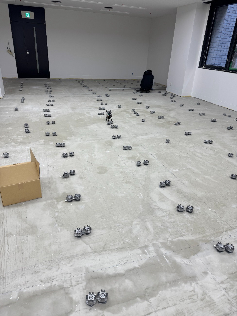 東京都品川区のオフィスにて、原状回復工事を行いました。(藤澤建機製スチール調整敷OA)【秀和建工】